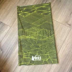 New REI Co-op neck gaiter